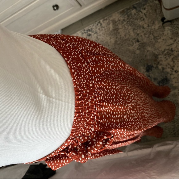 Women’s Burnt Orange&White Polkadot Asymmetrical Skirt w/ Built in Side Bow - Picture 4 of 8